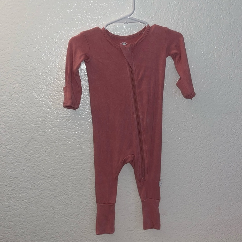 Dreamland baby onesie